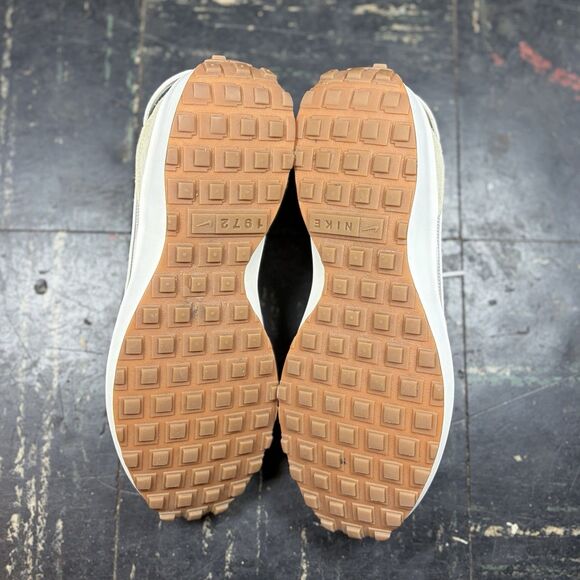 Nike Waffle Debut Vintage Sz 8.5 DX2931-001 Women’s Shoes White Light Bone - Picture 5 of 6